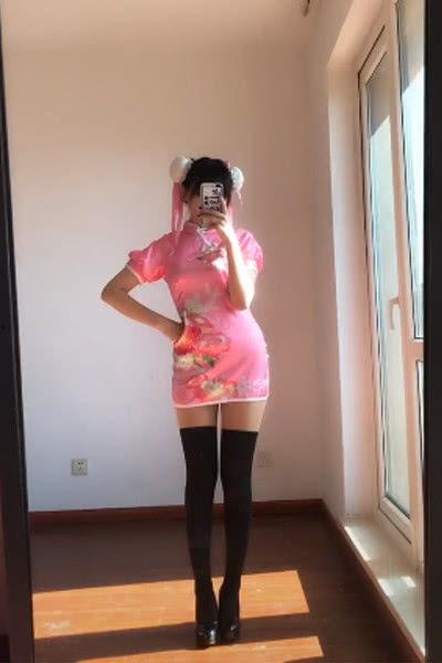 视频长腿特效,瞬间拉长身形，视觉盛宴来袭！