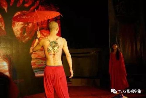 中国风舞蹈视频扇子舞,舞动东方韵——中国风扇子舞赏析