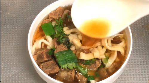怎么做拉面视频,自制拉面的制作过程揭秘