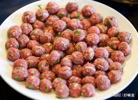 肉丸子怎么做视频,家常美味一网打尽