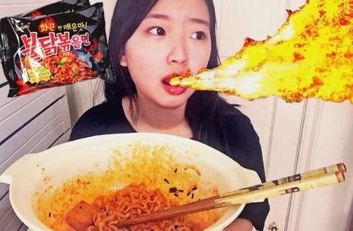 吃货吃火鸡面视频,吃货挑战吃火鸡面大揭秘