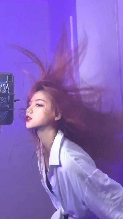 甩头视频,跟随音乐节奏，释放自我风采