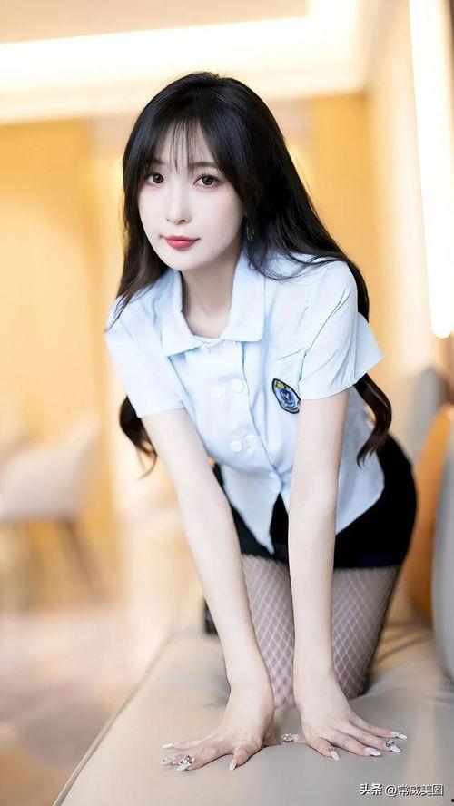 制服写真视频,揭秘制服写真视频中的时尚魅力