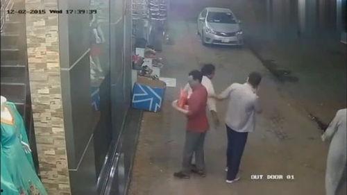 憋尿失禁视频,揭秘尴尬时刻背后的生理奥秘