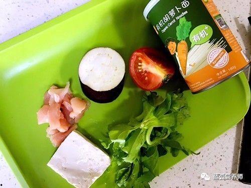 煮面的视频,尽享家常煮面之美