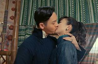 霸道吻戏视频,浪漫瞬间引网友热议