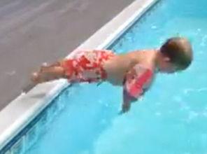 小孩跳水视频,小选手跳水瞬间，展现青春活力