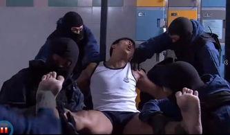 被挠脚心视频,笑料百出！