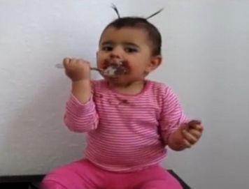 小孩大笑视频,捕捉宝宝欢乐时刻