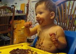 小孩大笑视频,捕捉宝宝欢乐时刻