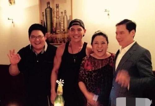 向华强视频,影视巨头背后的传奇人生