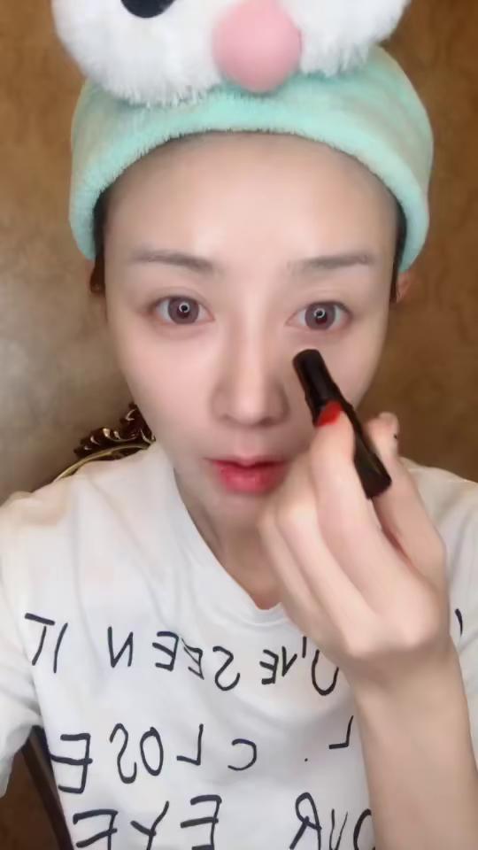 化妆全过程视频,从底妆到眼妆，打造完美妆容步骤解析